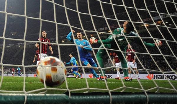 枪手战米兰段子手的狂欢，“保温杯”这回能升级吗