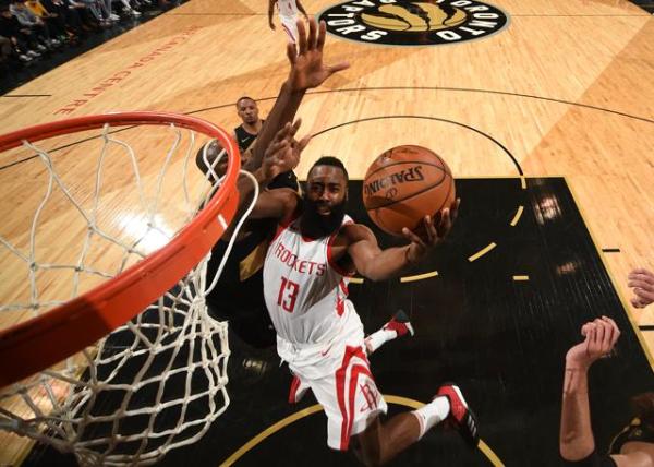 火箭止步17连胜，哈登40分奉献一场MVP对决