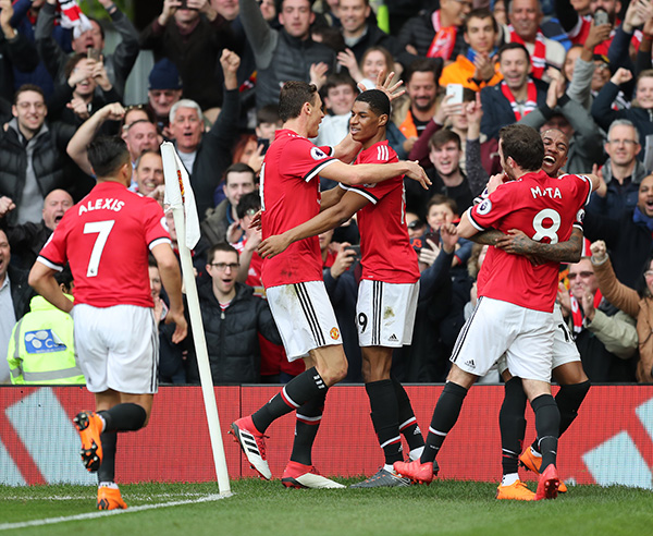 摆大巴摆出一片天，克洛普真得好好跟“穆老师”学学