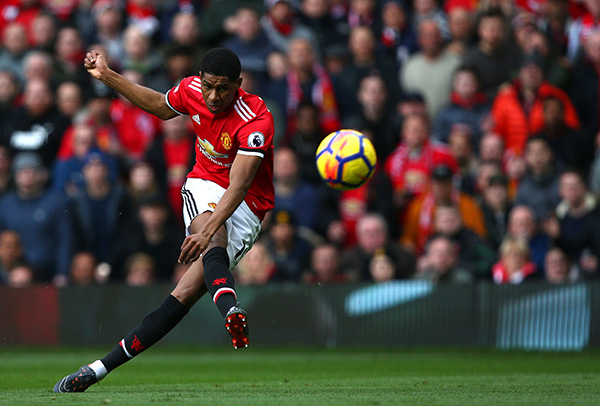 摆大巴摆出一片天，克洛普真得好好跟“穆老师”学学