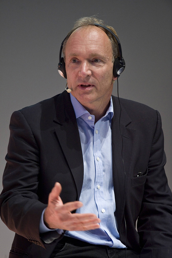 互联网之父伯纳斯·李：大型科技公司控制了哪些观点能被看到