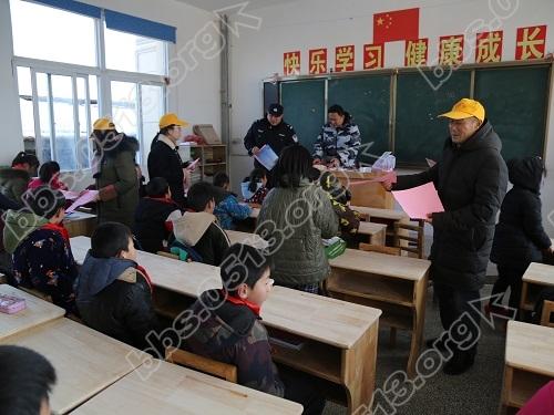 青龙桥社区：快乐假期 平安成长2.JPG