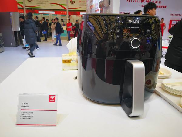 功能有突破之外，今年的家电市场也变得更“萌”了