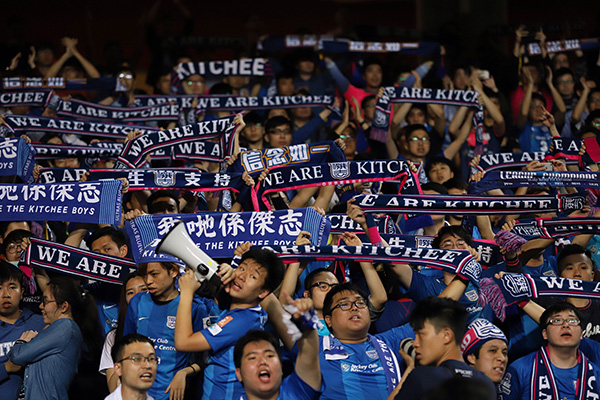 香港足球87年的坚守！进球后，他哭得像“200斤的孩子”