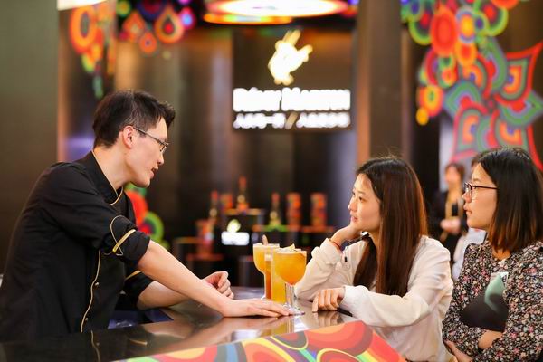 逛累走饿都不怕，今年的设计上海好吃也好喝