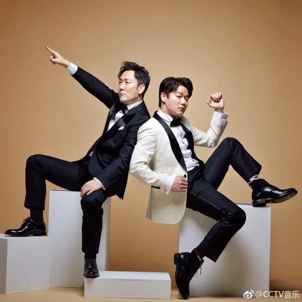 问吧精选｜会唱《小苹果》的美术生肖央原来是导演