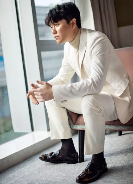 问吧精选｜会唱《小苹果》的美术生肖央原来是导演