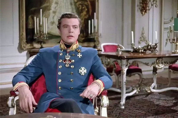 今年6月，“茜茜公主”回来了