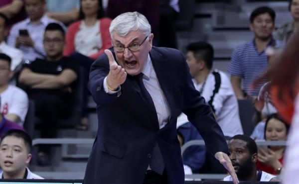 当新疆再遇广东，我们想念远在休斯敦的周琦