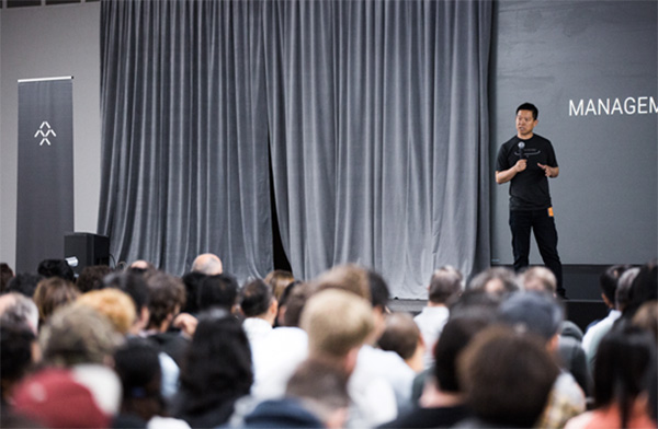 贾跃亭称美国造车工厂5月安装设备，对全体员工启动股权激励