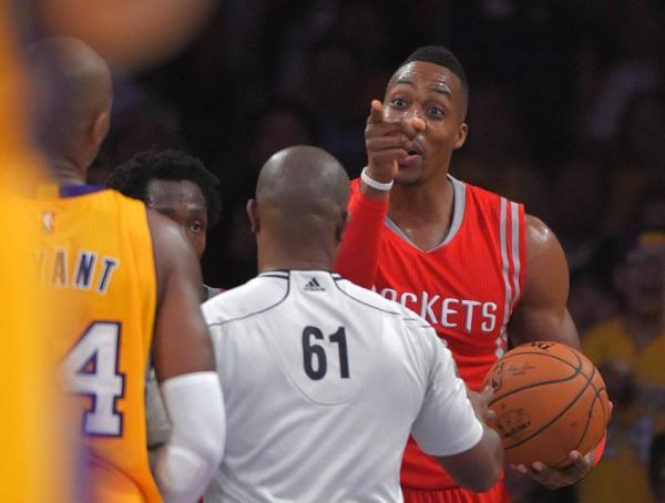 当“超人”不再飞翔，我们才想起NBA还有个霍华德