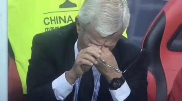 里皮寒心了：集训我选错了人，我对球员的态度很失望