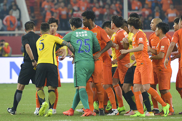 中超裁判要涨薪了？6000元一场，其实他们赚得真不多