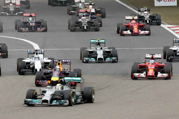 回忆杀！F1中国大奖赛15岁了，还记得舒马赫的意气风发