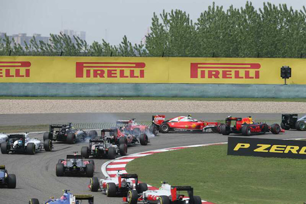 回忆杀！F1中国大奖赛15岁了，还记得舒马赫的意气风发