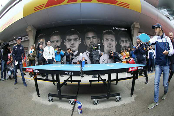 回忆杀！F1中国大奖赛15岁了，还记得舒马赫的意气风发