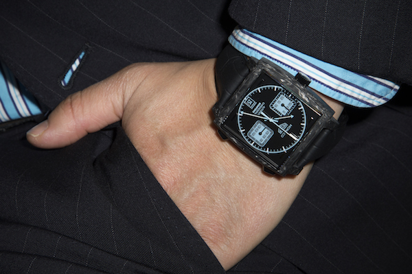 新表试戴|泰格豪雅：碳纤维的极速变奏