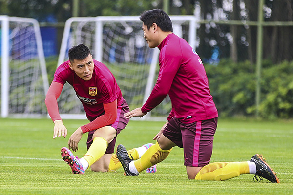 王燊超低烧缺席与捷克较量，国脚急需挽回里皮信任