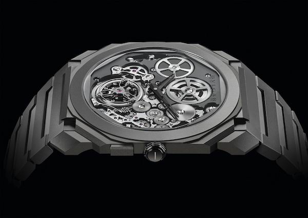 当时计更关乎人心，巴塞尔表展上的陀飞轮也开始回归纯粹之美