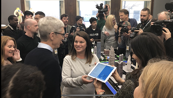 苹果发布新款iPad：瞄准教育市场，面临谷歌全面竞争