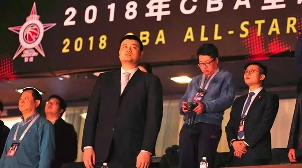 球票涨价，球迷排队，CBA季后赛这些年挣钱了吗