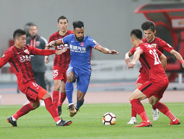 上港四连胜开局创队史纪录，国脚身心俱疲也能拿下胜利