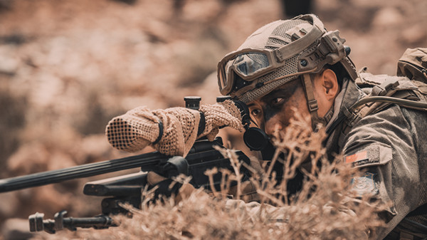 专访｜“狙击手”黄景瑜：《红海行动》圆了当军人和英雄的梦