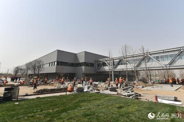 “雄安城建第一标”基本建成，比传统建筑节能70%左右