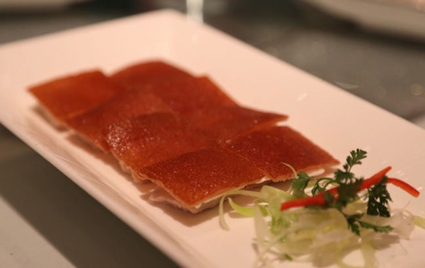 鹅头、乳猪与叉烧，岭南食荤记