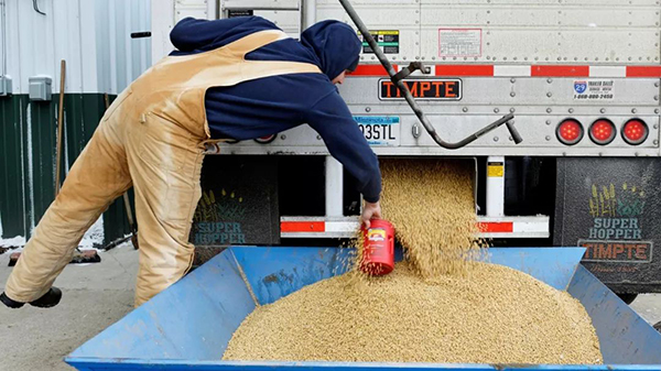 外媒说丨中国反击快准狠！特朗普“贸易战”后首次发推……