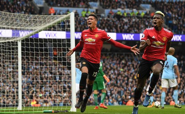 妄想踩着曼联夺冠？今夜的瓜迪奥拉，无比想念梅西吧