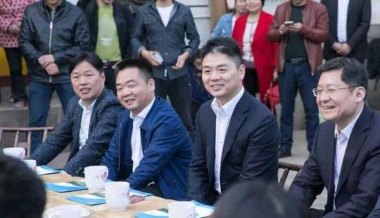 刘强东湘潭寻祖带来“小礼物”：京东将在湘潭投资100亿元