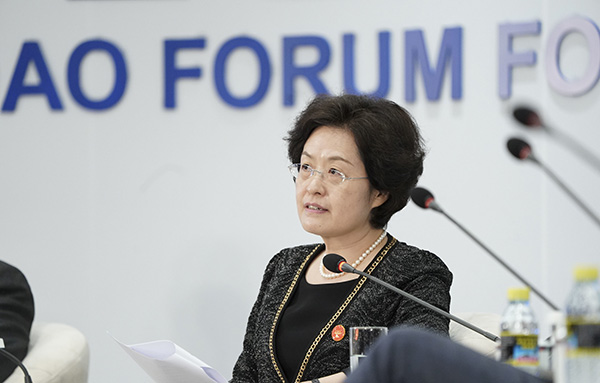 财政部副部长程丽华：预计全年减税降负将超过1万亿元