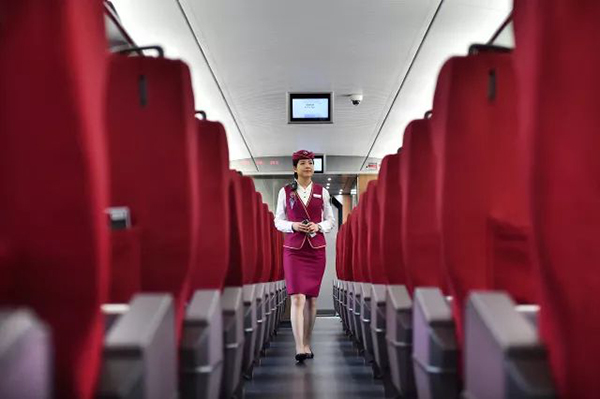 时速250公里复兴号中国标准动车组研制：设计方案评审通过