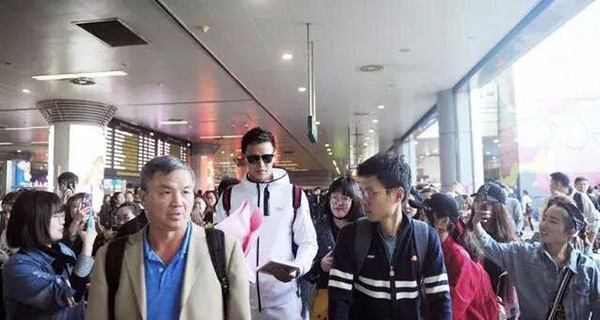 现场｜孙杨开启无敌模式，但中国泳军却快失去傅园慧