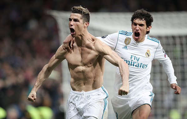 看着C罗恐怖的肌肉线条，33岁的他仿佛“冻龄”了