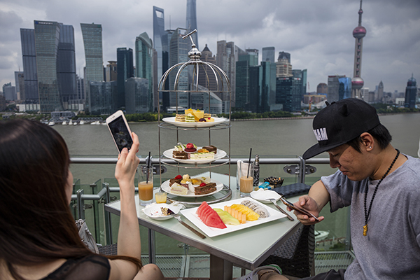 荷赛｜委内瑞拉危机夺年度图片，“吃在中国”获当代热点奖