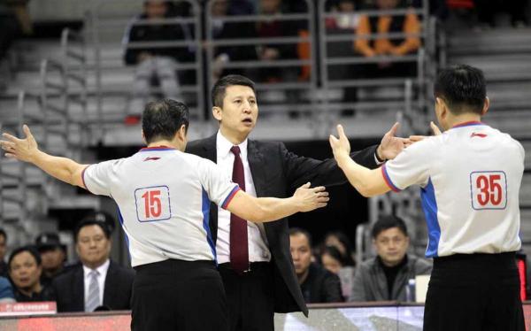 CBA总决赛严把裁判关：赛前抽签决定执法主裁