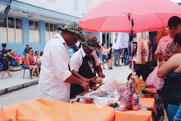 餐桌上的古巴：海盗、殖民、革命之后的饮食故事