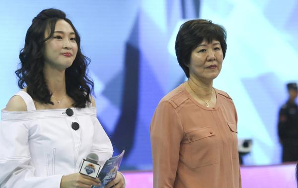 网络点击超过三千万次，排超全明星赛抓住“00后”眼球