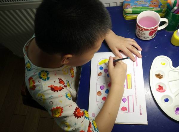 征稿获奖专访| 刘翰一:来自星星的小画家