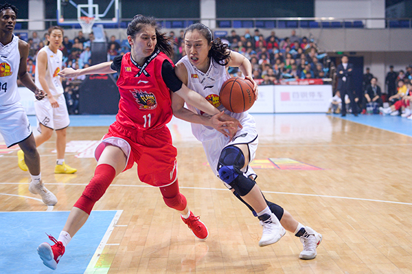 新华社调查：中国女篮已陷入人才困局，能打的也就200人