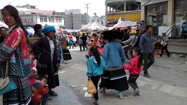 广西隆林：一个没有围墙的民族博物馆