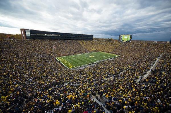 日本导演想田和弘：我的观察电影“十诫”