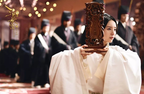 问吧精选｜董洁：如果生活中你想拔刀，先说服自己