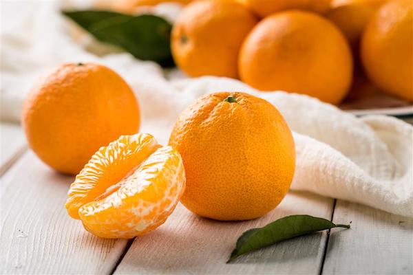 带上满满当当的野餐篮，呼朋唤友去野餐吧