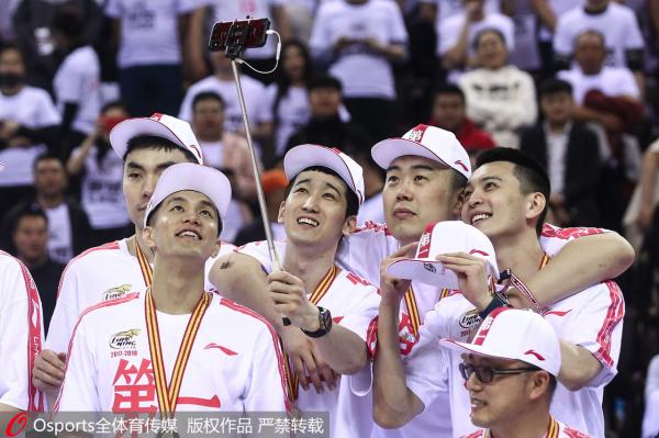 择一队终老，择一城终生！再见，辽宁男篮队长杨鸣