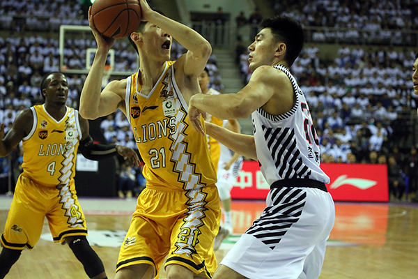 姚明的CBA改革元年：管办分离后，联赛营收创了历史新高