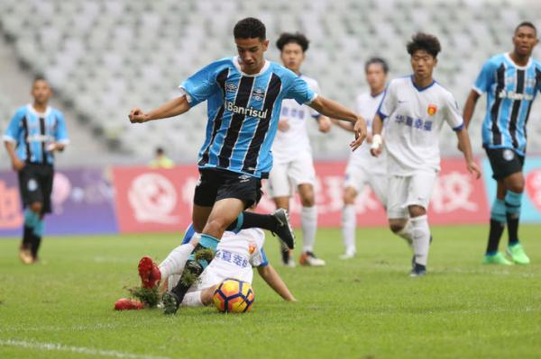 两场比赛丢14个球，这就是中国足球真实青训水平