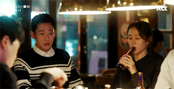 《经常请吃饭的漂亮姐姐》：爱是疲惫生活的英雄梦想